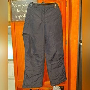 L.L.Bean Kids Black Nylon Snow Pants In A Size 14. EUC.